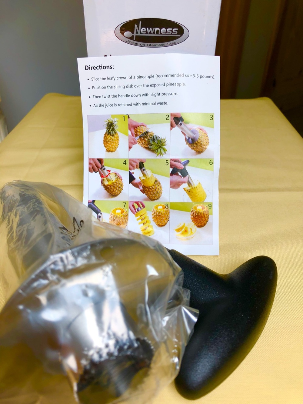 NWT Pineapple Corer & Ring Maker Stainless Steel Blade in Box